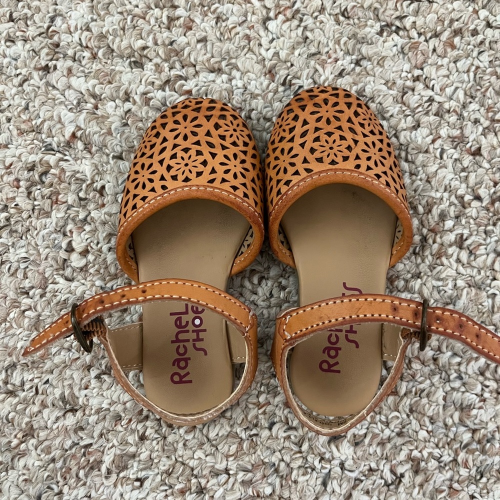 Rachel Shoes Girls Tan Cutout Ankle-Strap Sandals